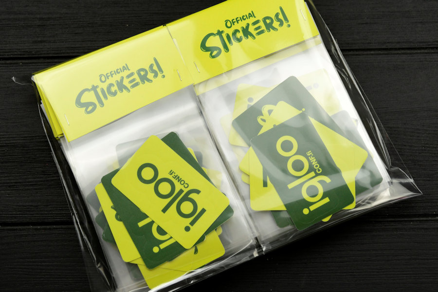 Retail packaged vinyl stickers die-cut