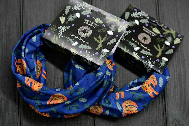 Custom neck gaiter with custom packaging