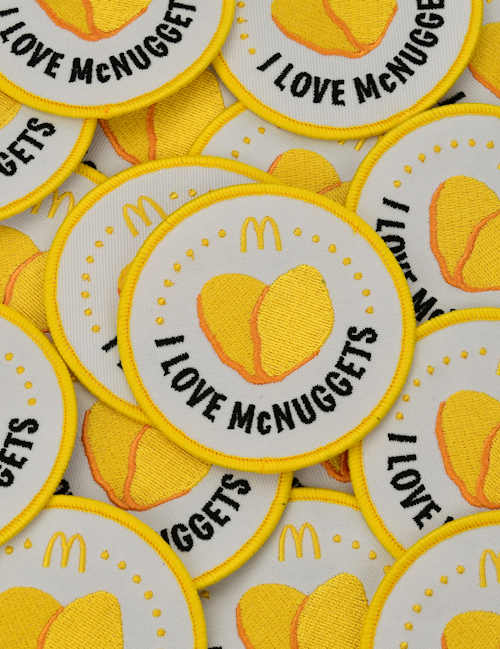 Vävda märken och tygmärken