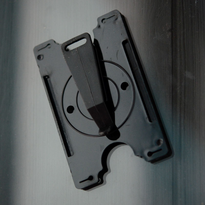 Svart Roterande ID-korthållare