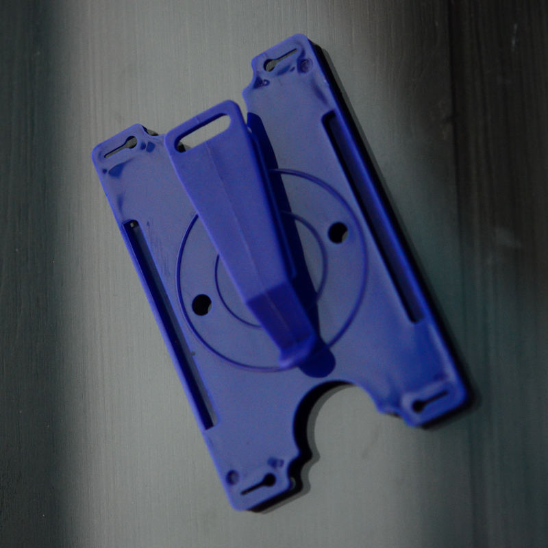 Blå Roterande ID-korthållare