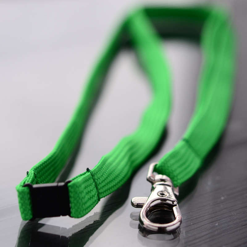 Grön Classic 10 mm nyckelband med pistolhake och säkerhetsspänne