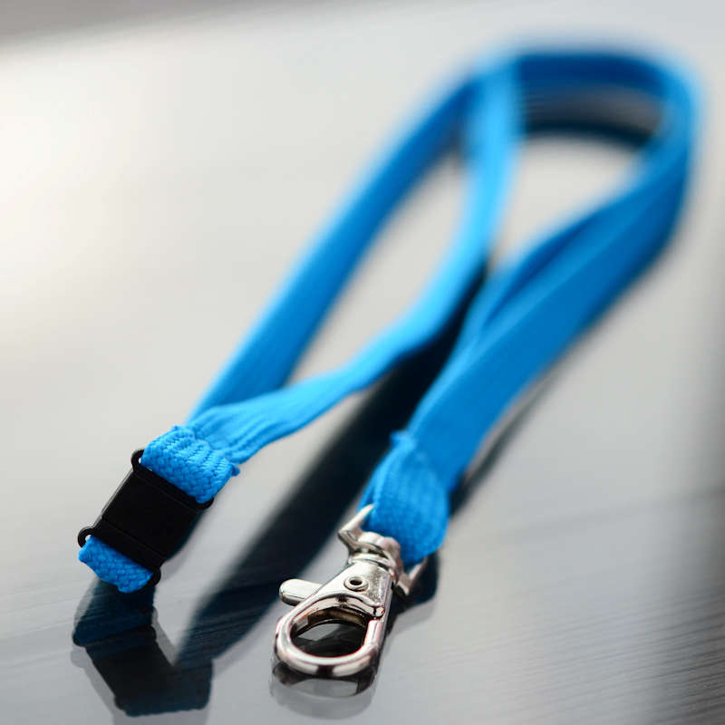 Turkos Classic 10 mm nyckelband med pistolhake och säkerhetsspänne