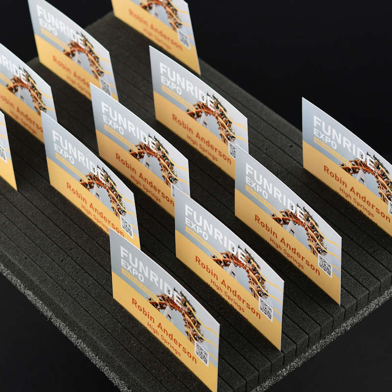 Grå Skumbricka för presentation av konferensmärken