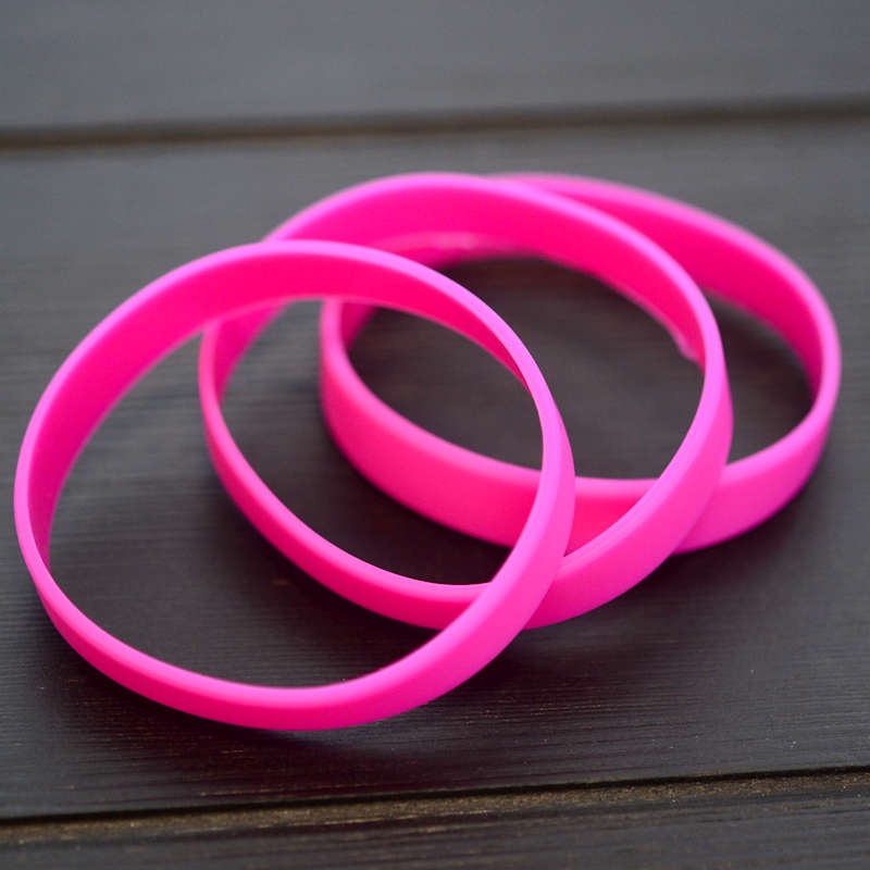 Rosa Silikonarmband i lagerfärger