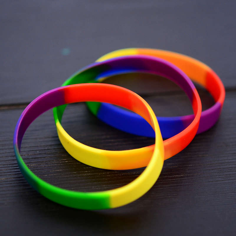 Pride färger Silikonarmband i lagerfärger