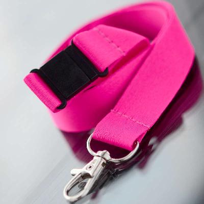 Fuchsia RPET Nyckelband 20mm med satinfinish