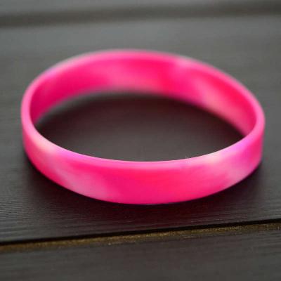 Rosa kamouflage Silikonarmband i lagerfärger