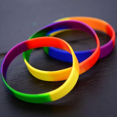 Pride färger Silikonarmband i lagerfärger